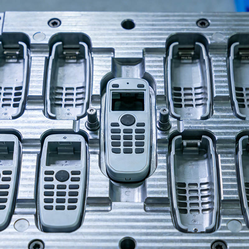 Khuôn ép phun chính xác cho vỏ điều khiển từ xa có khoang cao nhỏ